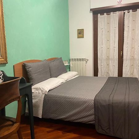 Bed and Breakfast Bb Nuova Fiera Di Roma Fiumicino Zewnętrze zdjęcie