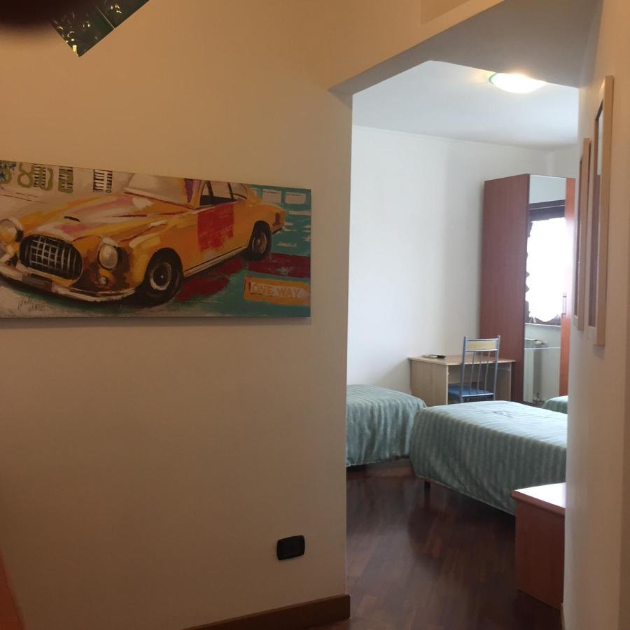 Bed and Breakfast Bb Nuova Fiera Di Roma Fiumicino Zewnętrze zdjęcie