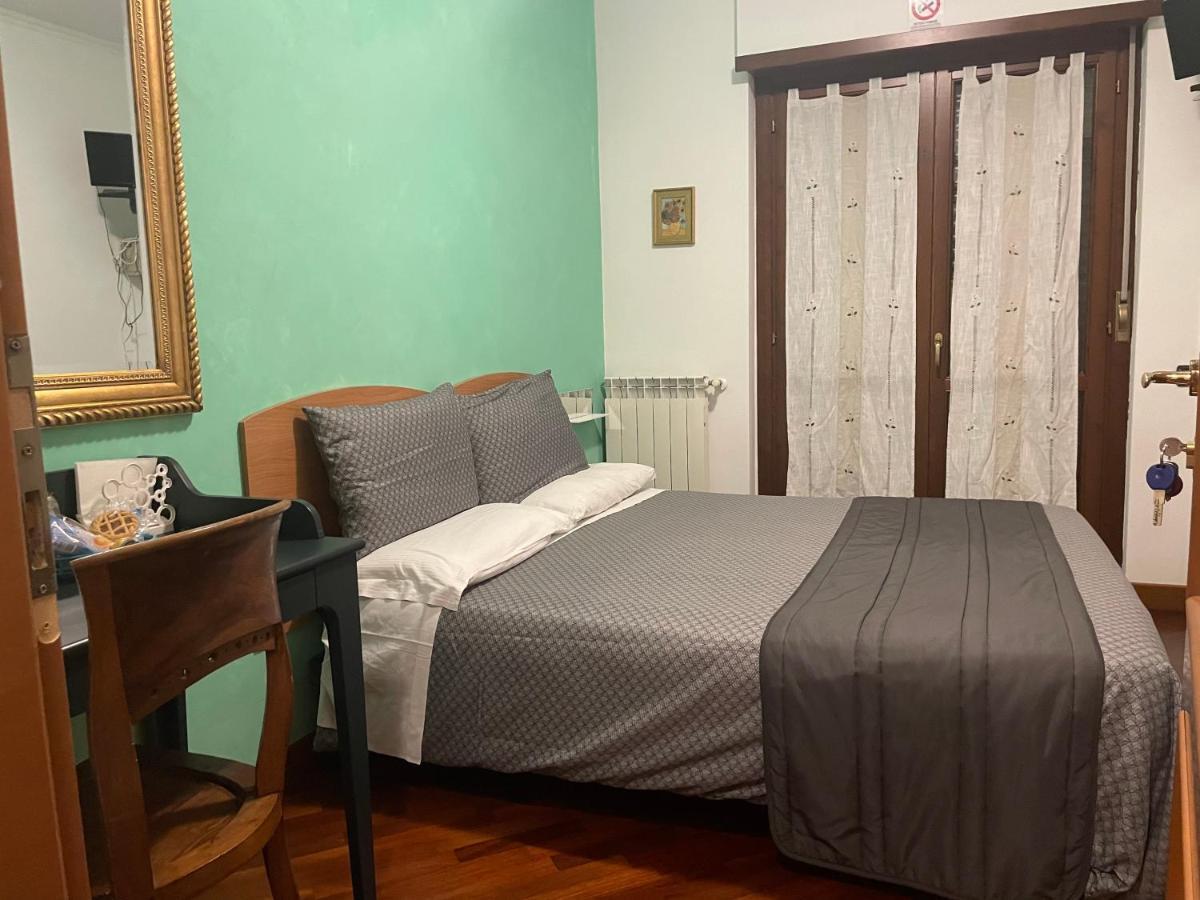 Bed and Breakfast Bb Nuova Fiera Di Roma Fiumicino Zewnętrze zdjęcie