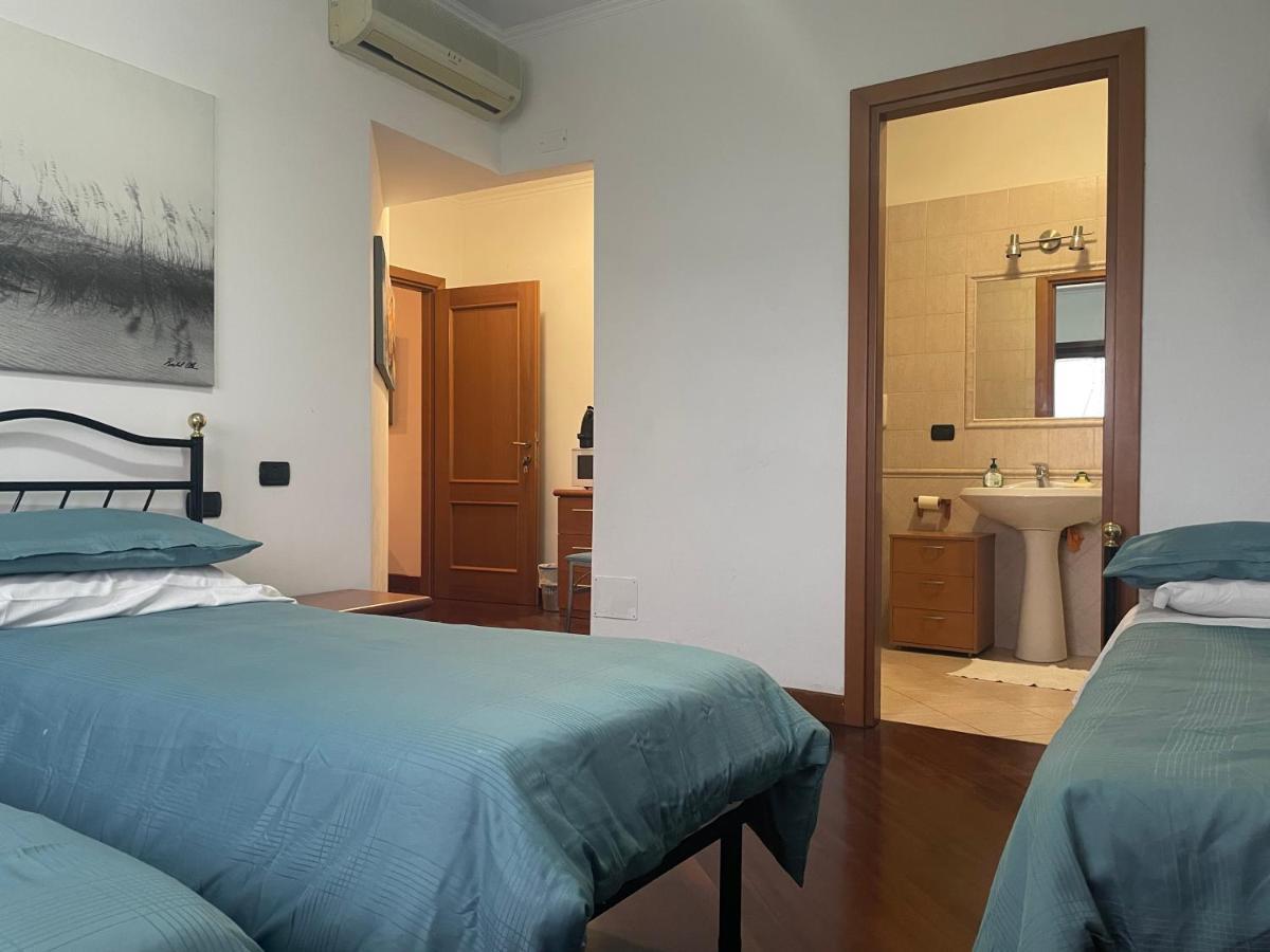 Bed and Breakfast Bb Nuova Fiera Di Roma Fiumicino Zewnętrze zdjęcie